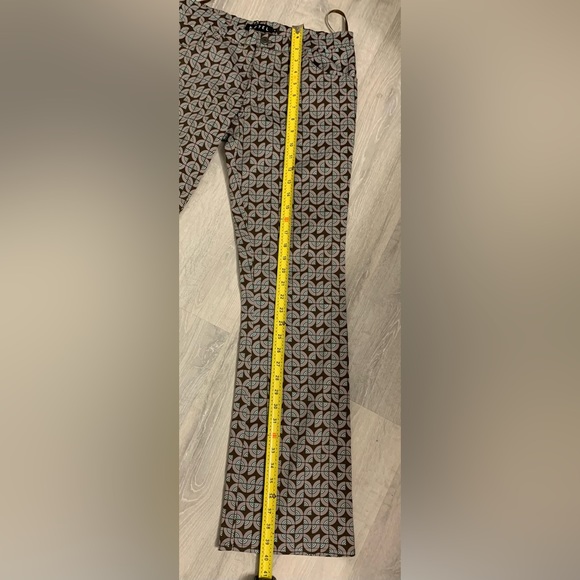 🆕Motel Women’s Low Rise Flare Trousers Retro Print Size S - Picture 6 of 7